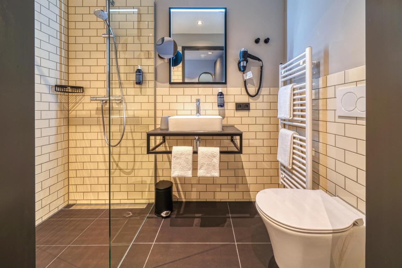 NYCE Hotel Ulm Buitenkant foto