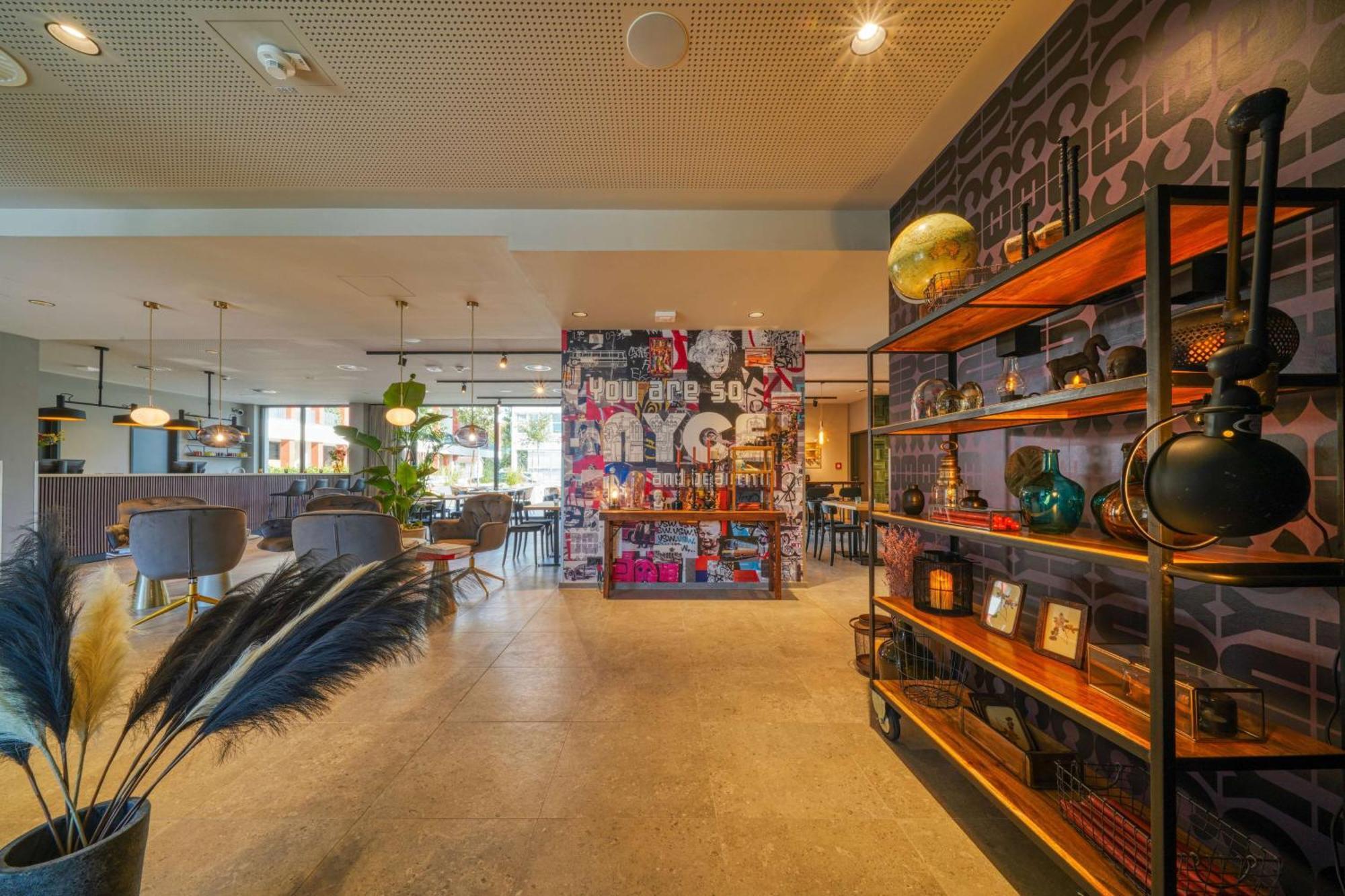 NYCE Hotel Ulm Buitenkant foto