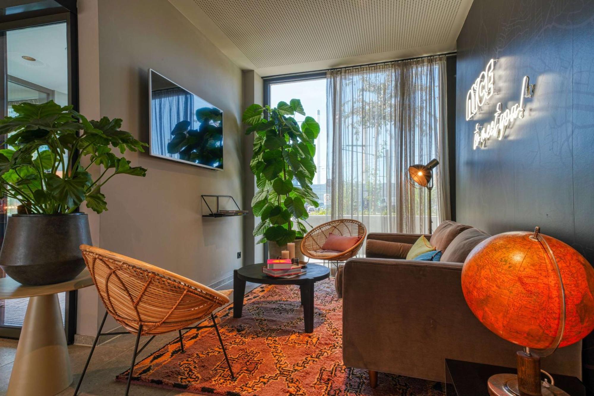 NYCE Hotel Ulm Buitenkant foto
